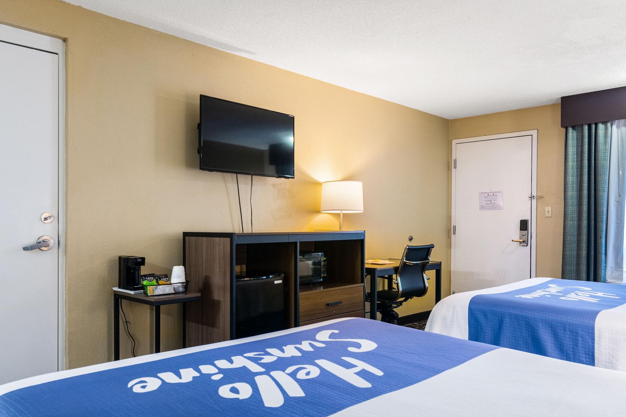 Days By Wyndham Nashville Hotel 2*